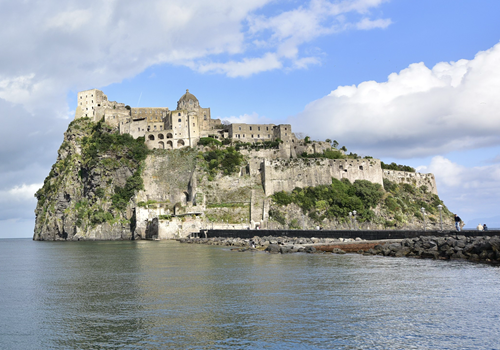 ISCHIA | Lo studio dei dati sismici sulla frana di Casamicciola del 2022 offre nuove prospettive per le allerte precoci 