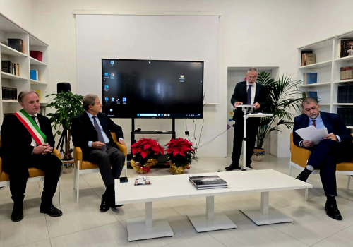 MOSTRA | Inaugurata a Palagonia l'esposizione su Gaetano Ponte, fotografo e scienziato 